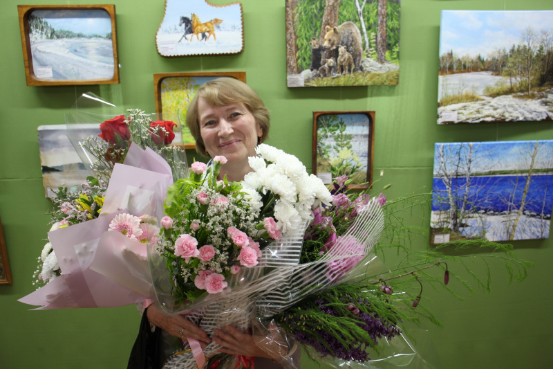 В Богучанском краеведческом музее имени Д.М. Андона состоялось торжественное открытие персональной выставки художественных работ Натальи Антипиной "В родных местах".